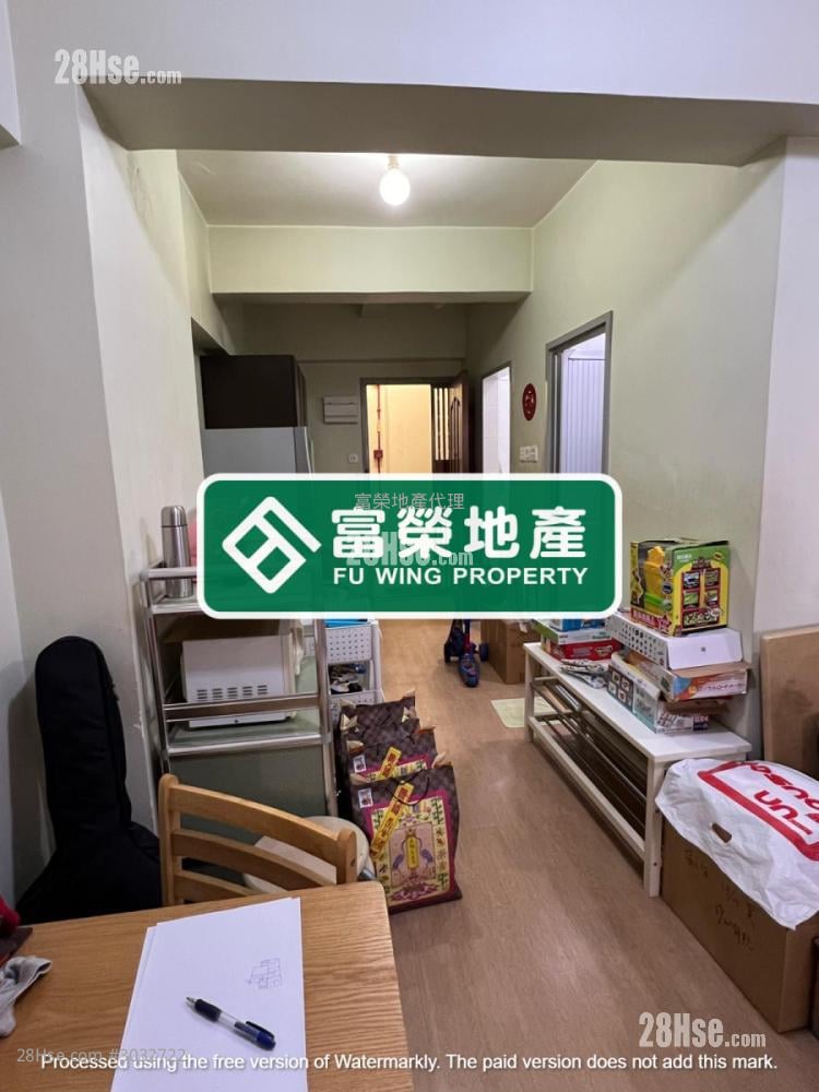 Hing Fat Building Sell 2 bedrooms 501 ft²