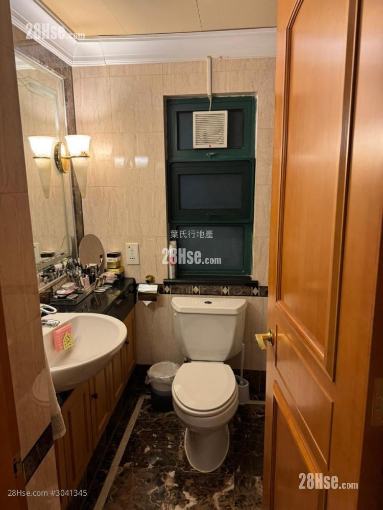 Palatial Coast Sell 3 Bedrooms , 2 Bathrooms 1,212 ft²