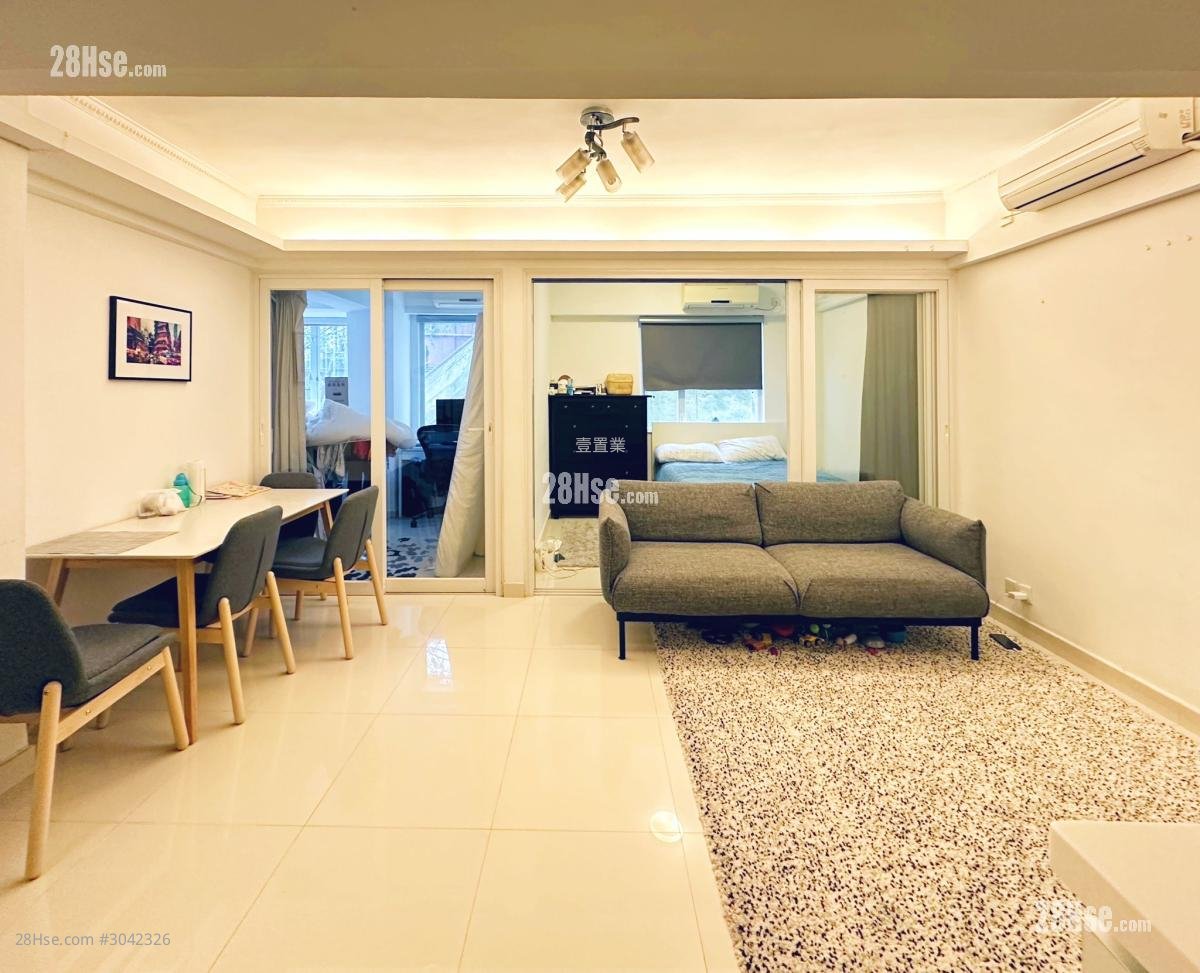 Po Hing Mansion Sell 2 bedrooms , 1 bathrooms 528 ft²