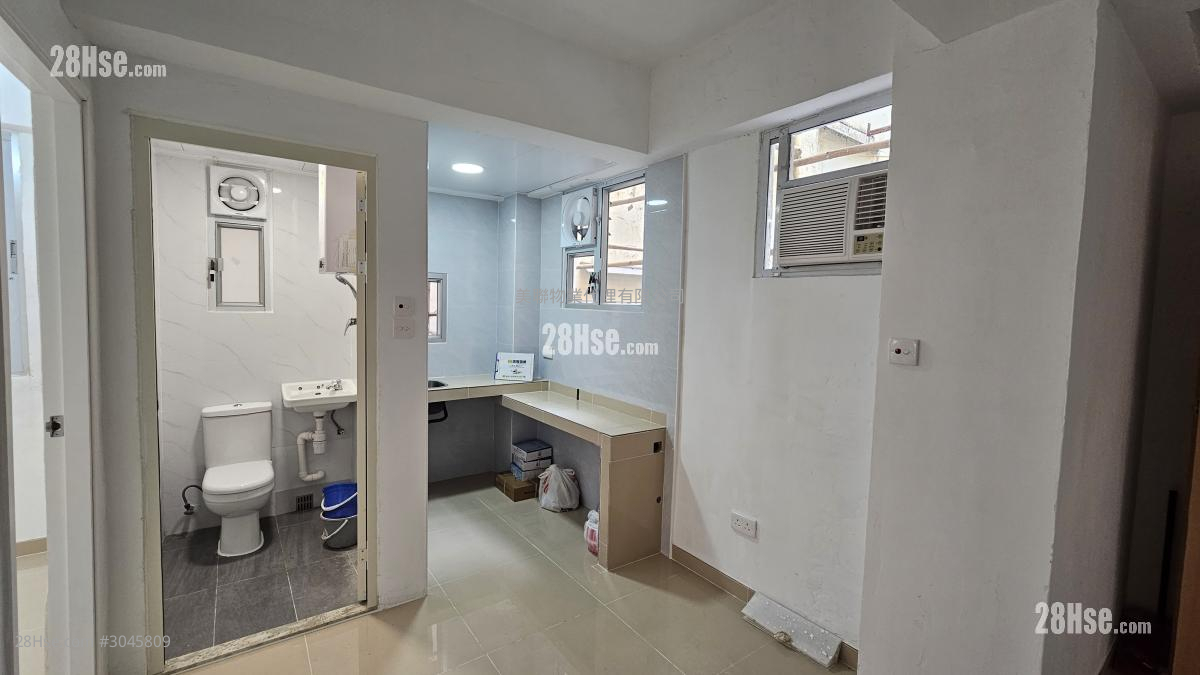 Chu Po Building Rental 2 bedrooms , 1 bathrooms 326 ft²
