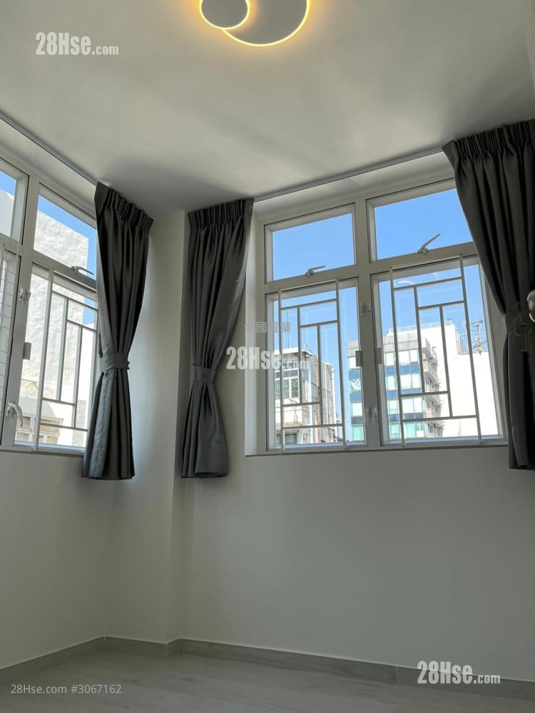 Wai Ching Court Sell 1 Bathroom 270 ft²
