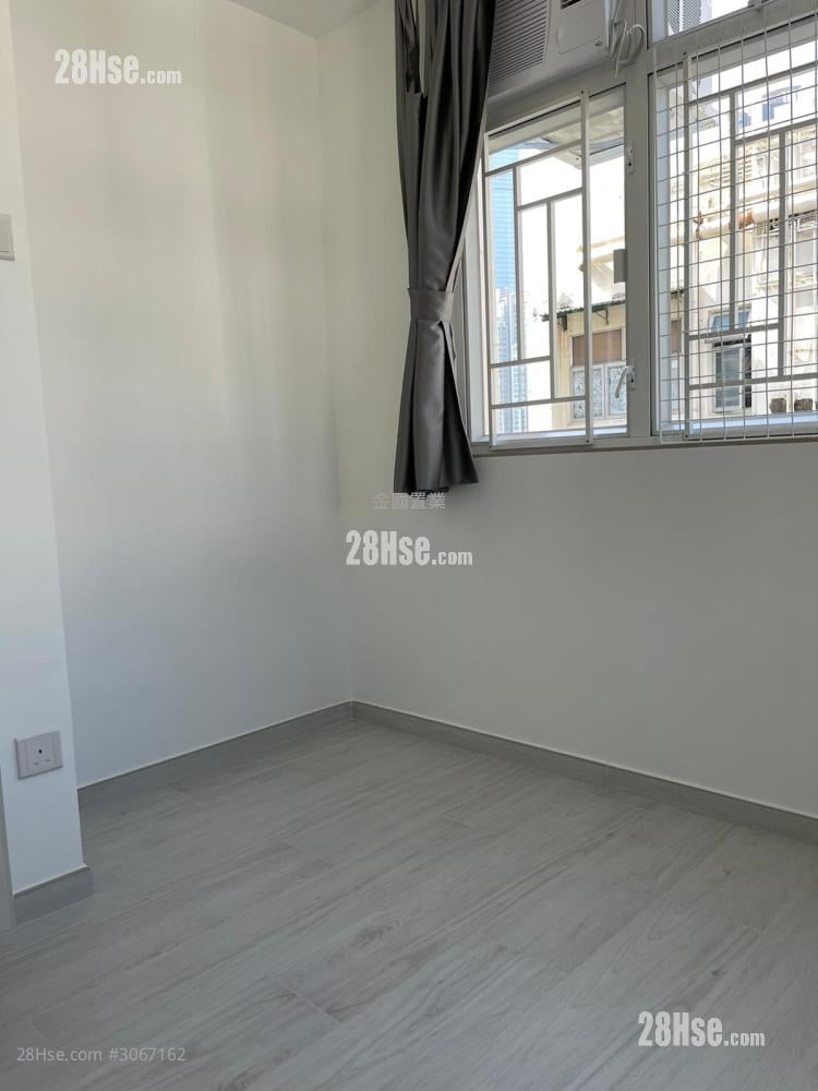Wai Ching Court Sell 1 Bathroom 270 ft²