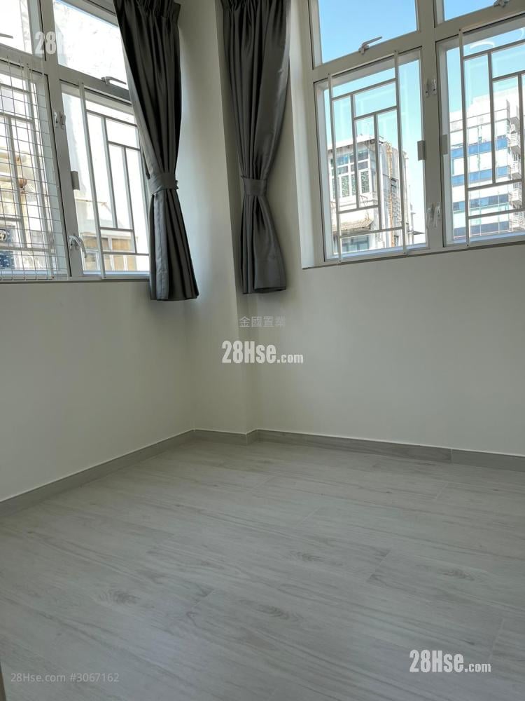 Wai Ching Court Sell 1 Bathroom 270 ft²