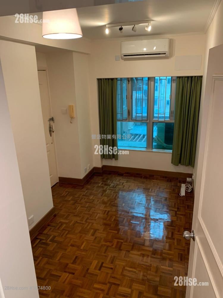 Sunny Court Sell 1 Bedroom , 1 Bathroom 245 ft²