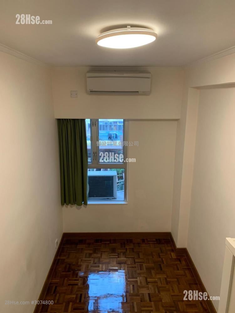 Sunny Court Sell 1 Bedroom , 1 Bathroom 245 ft²