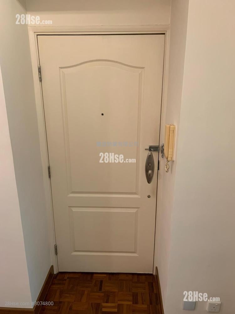 Sunny Court Sell 1 Bedroom , 1 Bathroom 245 ft²