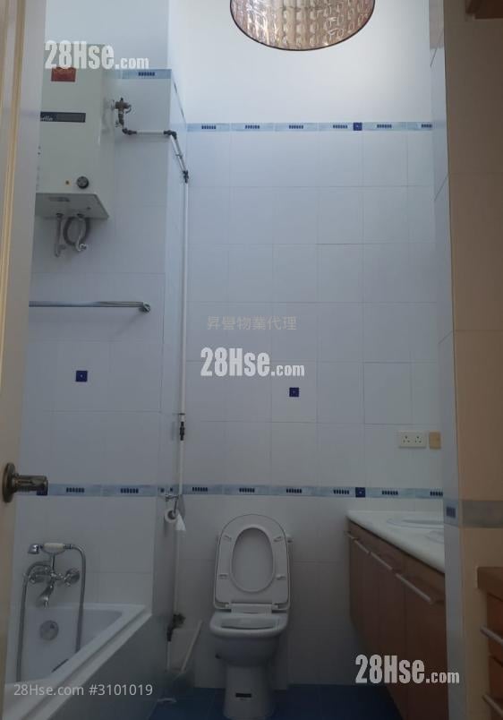 Pan Long Villa Rental 3 Bedrooms , 3 Bathrooms 1,886 ft²