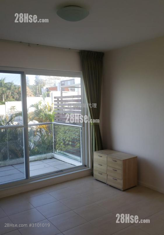 Pan Long Villa Rental 3 Bedrooms , 3 Bathrooms 1,886 ft²