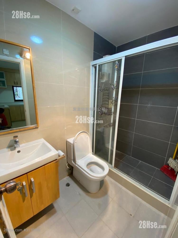 村屋 售盘 2 房 , 1 浴室