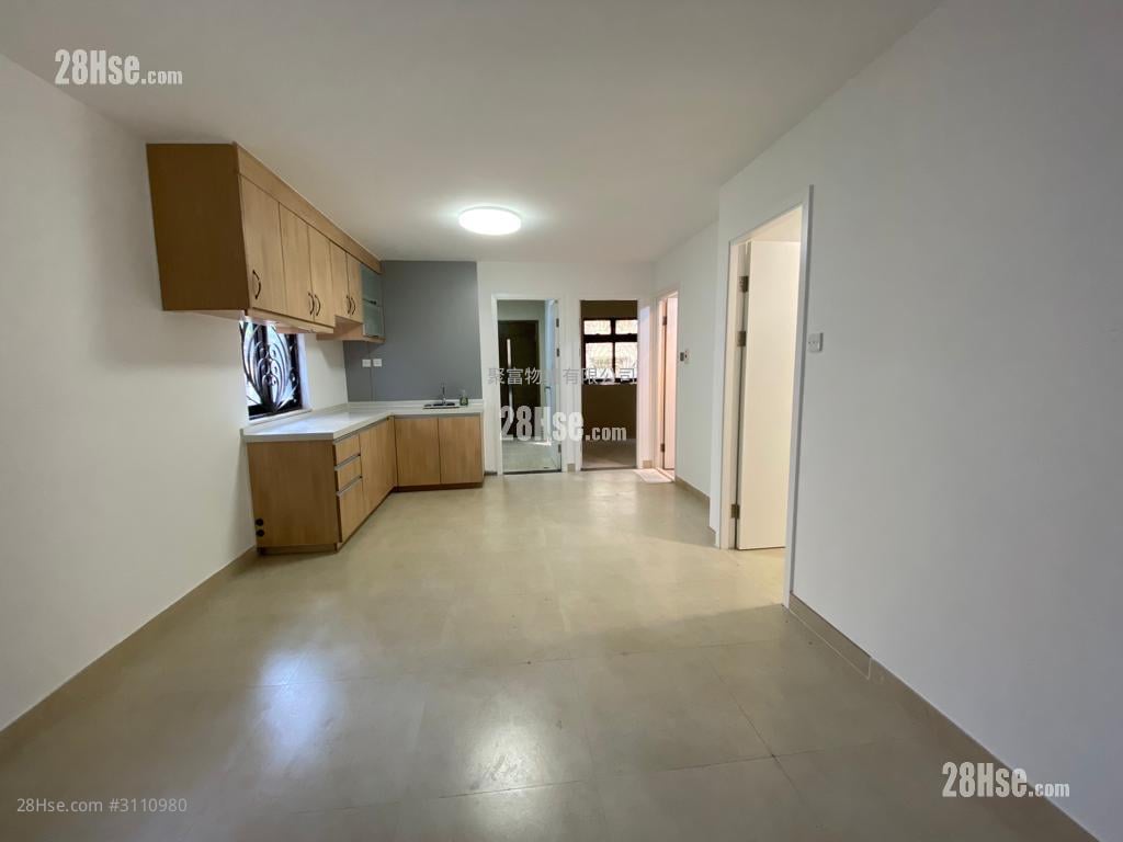 村屋 售盘 2 房 , 1 浴室