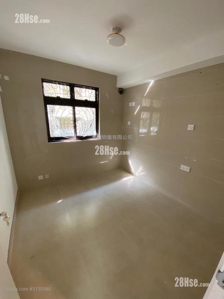 村屋 售盘 2 房 , 1 浴室