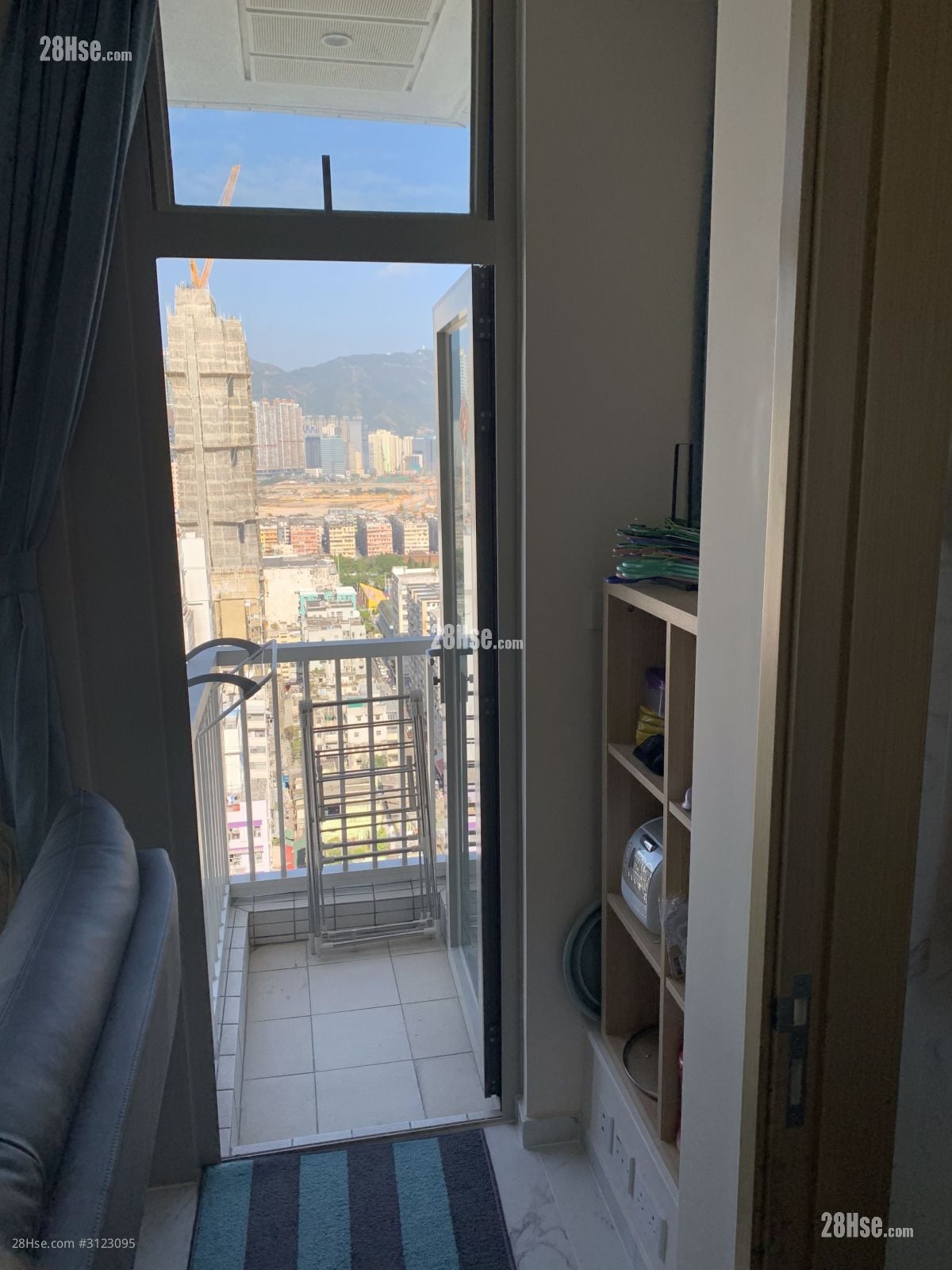 City Hub Sell 1 Bedroom , 1 Bathroom 368 ft²