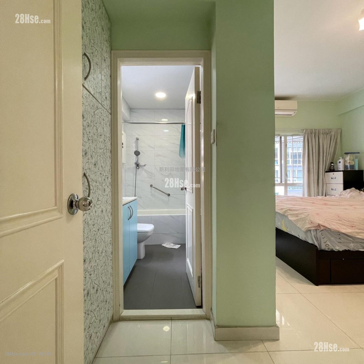 Grand Court Sell 3 Bedrooms , 2 Bathrooms 799 ft²