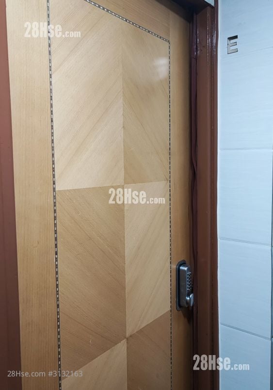 成德大厦 租盘 开放式间隔 , 1 浴室 110 平方尺 成德大厦 租盘 开放式间隔 , 1 浴室 110 平方尺