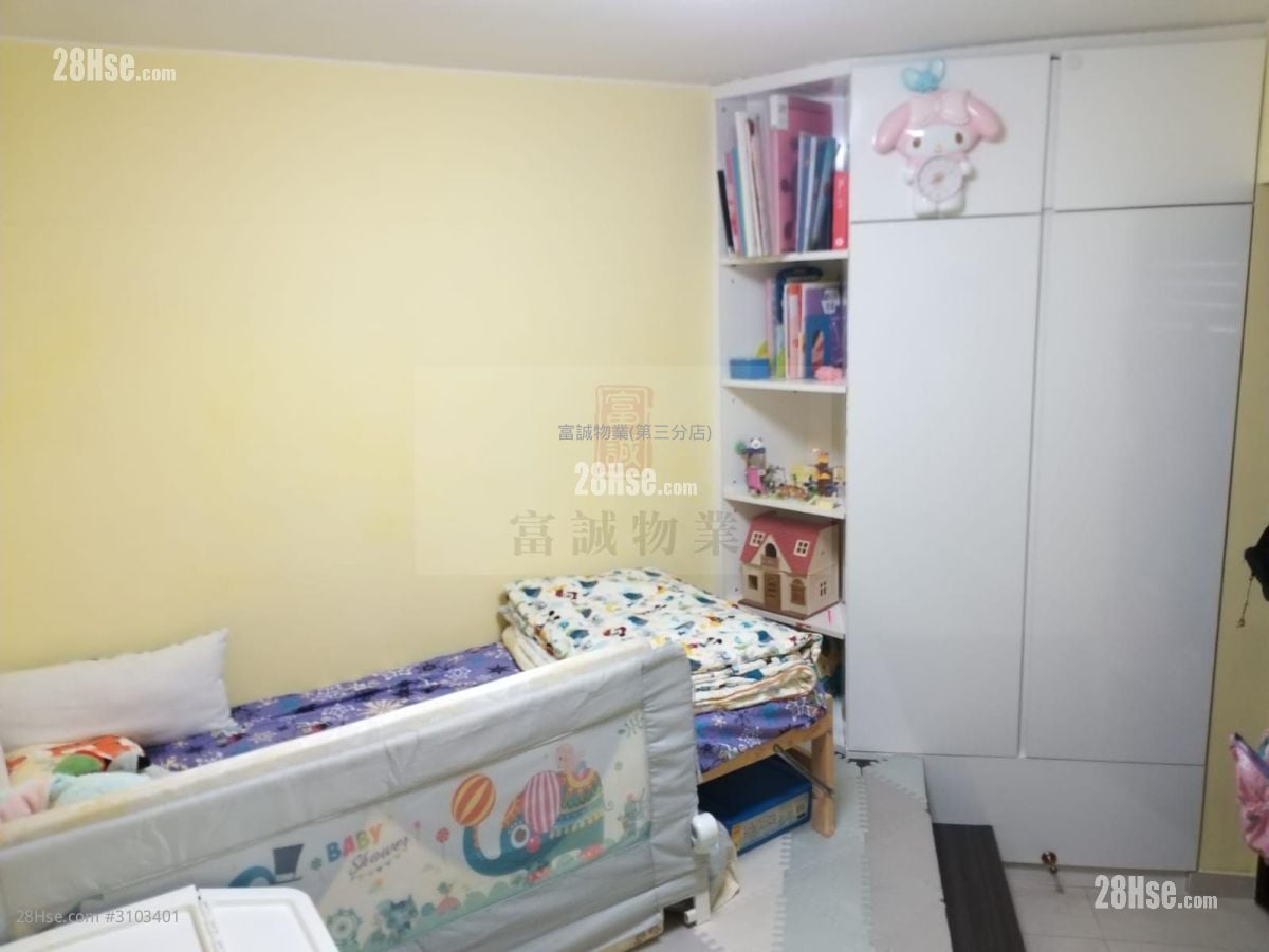 康雅苑 售盘 3 房 , 1 浴室 640 平方尺