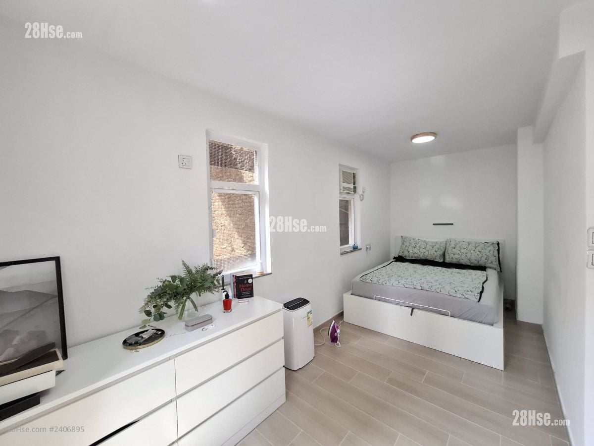Hoi Kwong Court Sell 1 Bedroom , 1 Bathroom 469 ft²