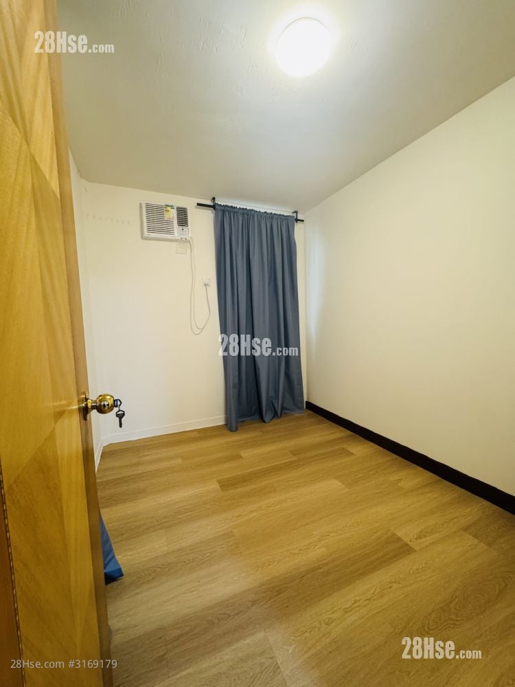 Fanling Kan Lung Tsuen Rental 3 Bedrooms , 1 Bathroom 680 ft²
