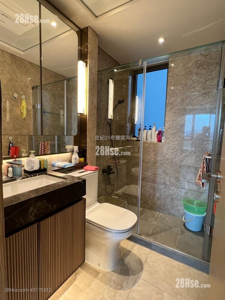 Altissimo Sell 3 Bedrooms , 2 Bathrooms 869 ft²