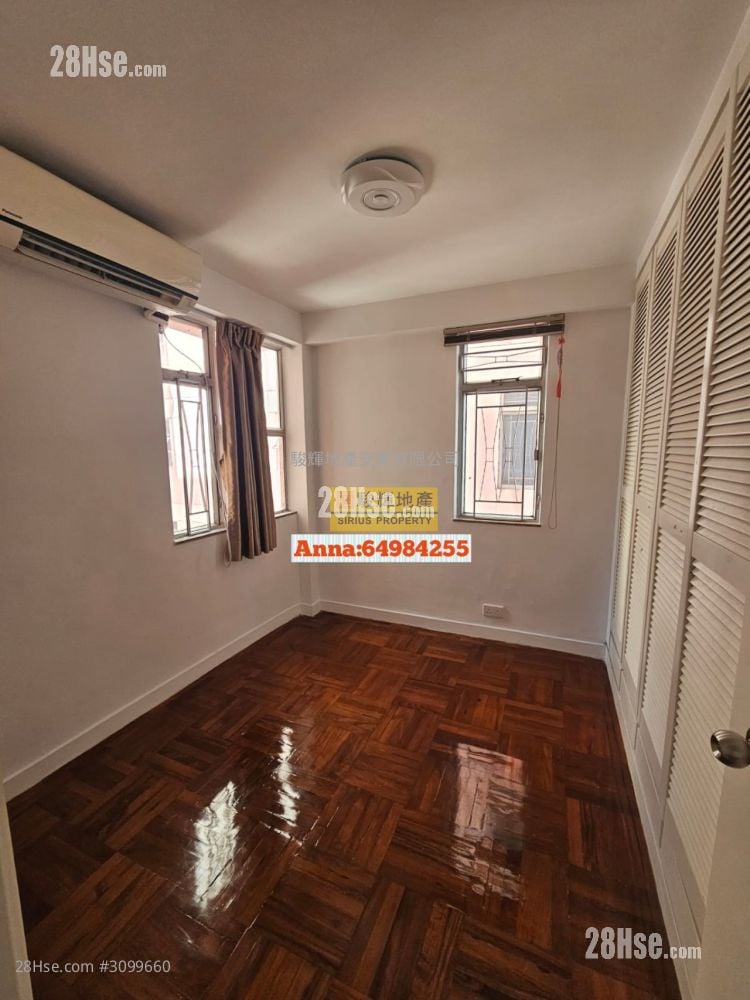 Phoenix Court Rental 2 Bedrooms , 1 Bathroom 556 ft²