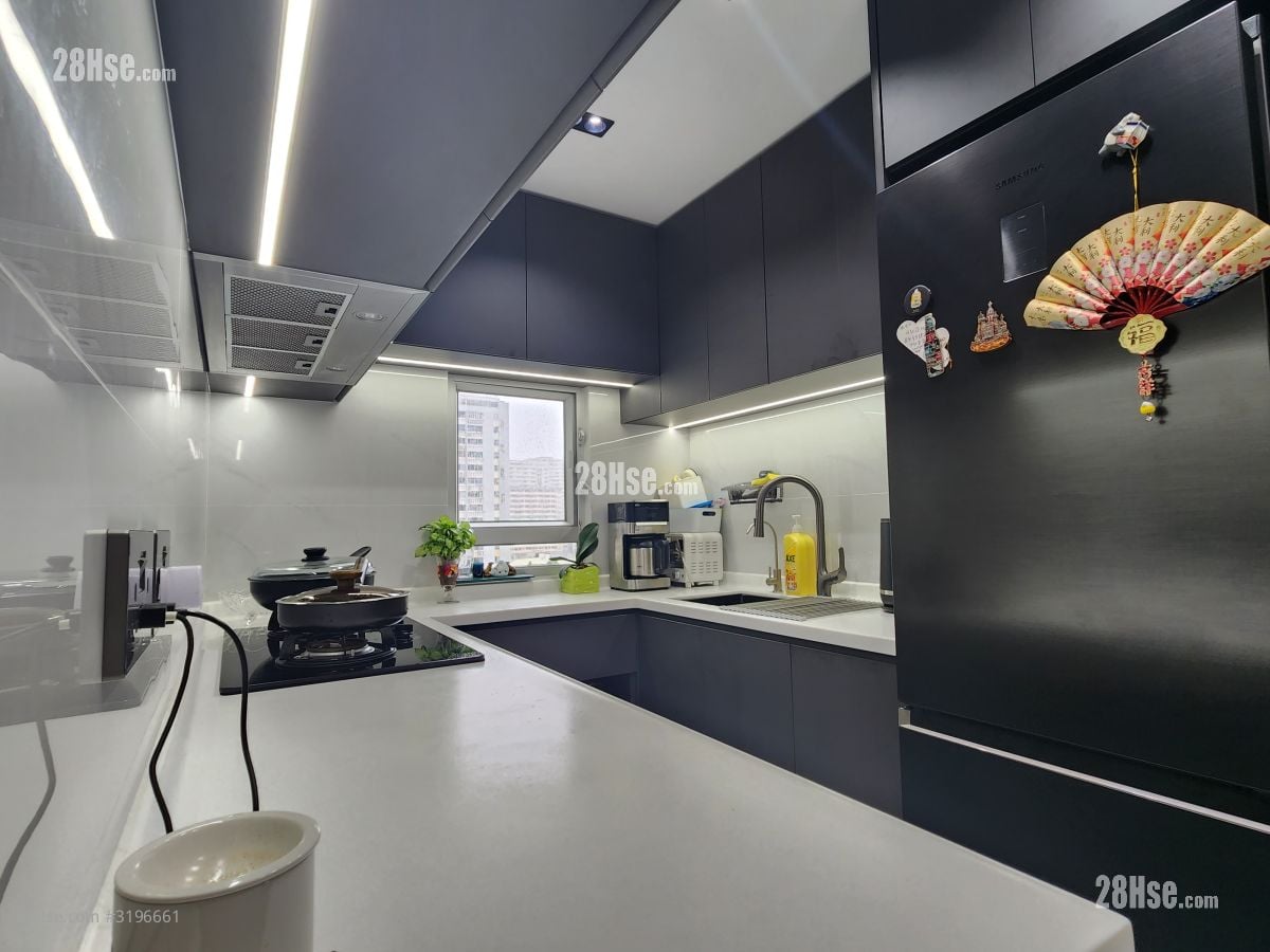 Tsui Ning Garden Rental 3 Bedrooms , 1 Bathroom 592 ft²