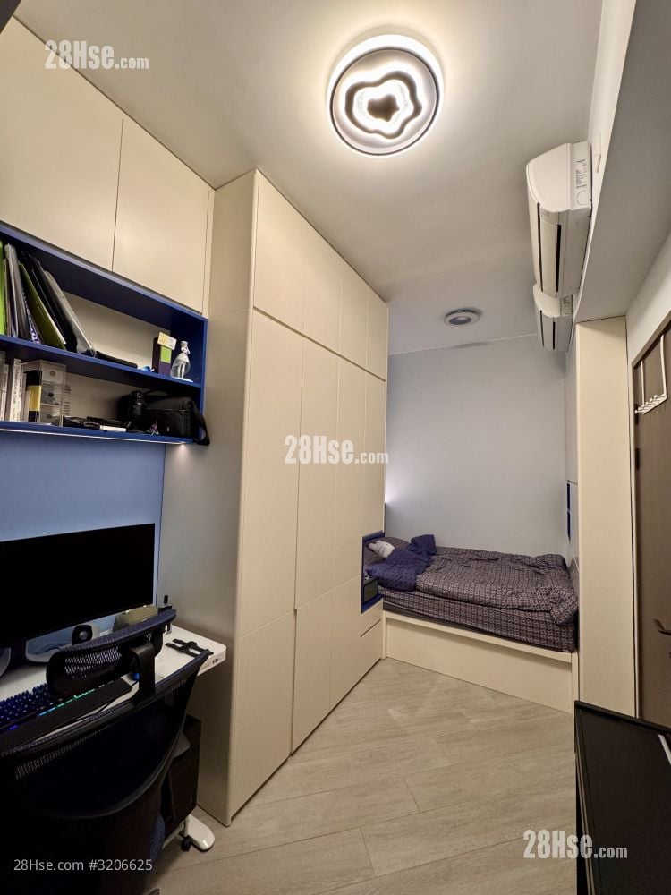 The Royale Rental 1 Bedroom , 1 Bathroom 342 ft²