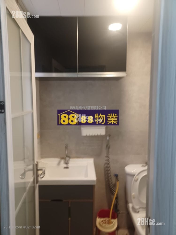 單幢樓房 租盤 1 廁所 1,200 平方呎