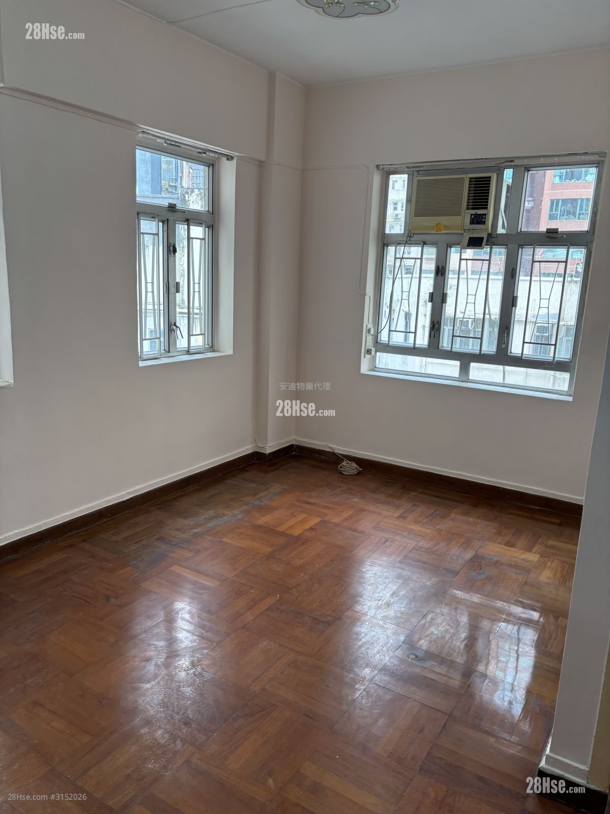 Tung Lok Mansion Sell 2 Bedrooms 390 ft²