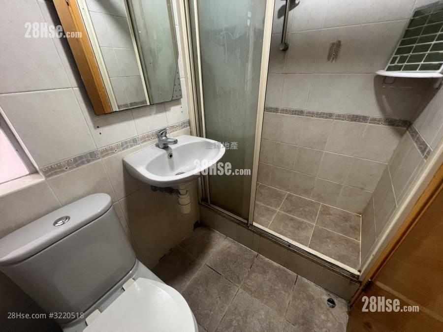 Kai Hei Land Building Rental 2 Bedrooms , 1 Bathroom 316 ft² Kai Hei Land Building Rental 2 Bedrooms , 1 Bathroom 316 ft²