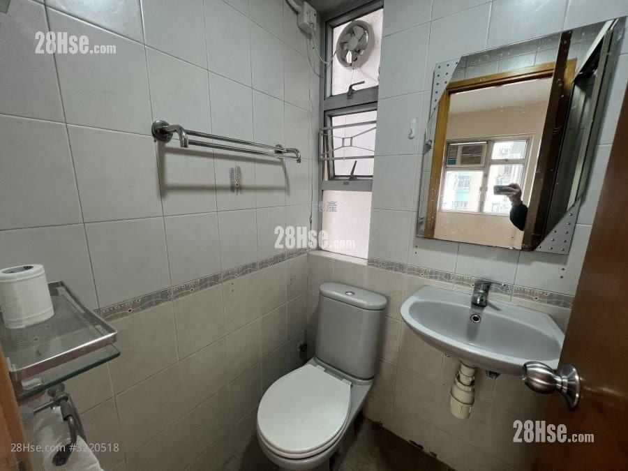 Kai Hei Land Building Rental 2 Bedrooms , 1 Bathroom 316 ft² Kai Hei Land Building Rental 2 Bedrooms , 1 Bathroom 316 ft²