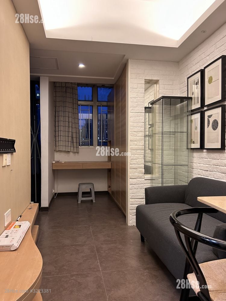 Tung Ming Building Sell 1 Bathroom 290 ft²