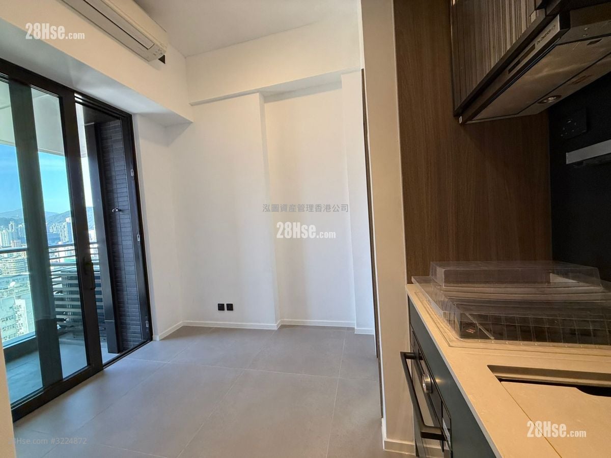 Larchwood Rental 1 Bedroom , 1 Bathroom 259 ft²