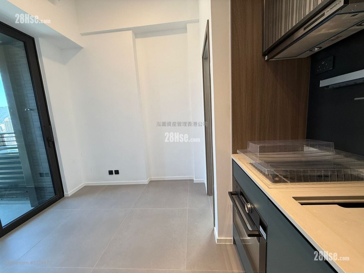 Larchwood Rental 1 Bedroom , 1 Bathroom 259 ft²