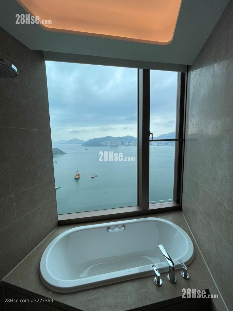 LP10 售盘 4 房 , 2 浴室 1,200 平方尺