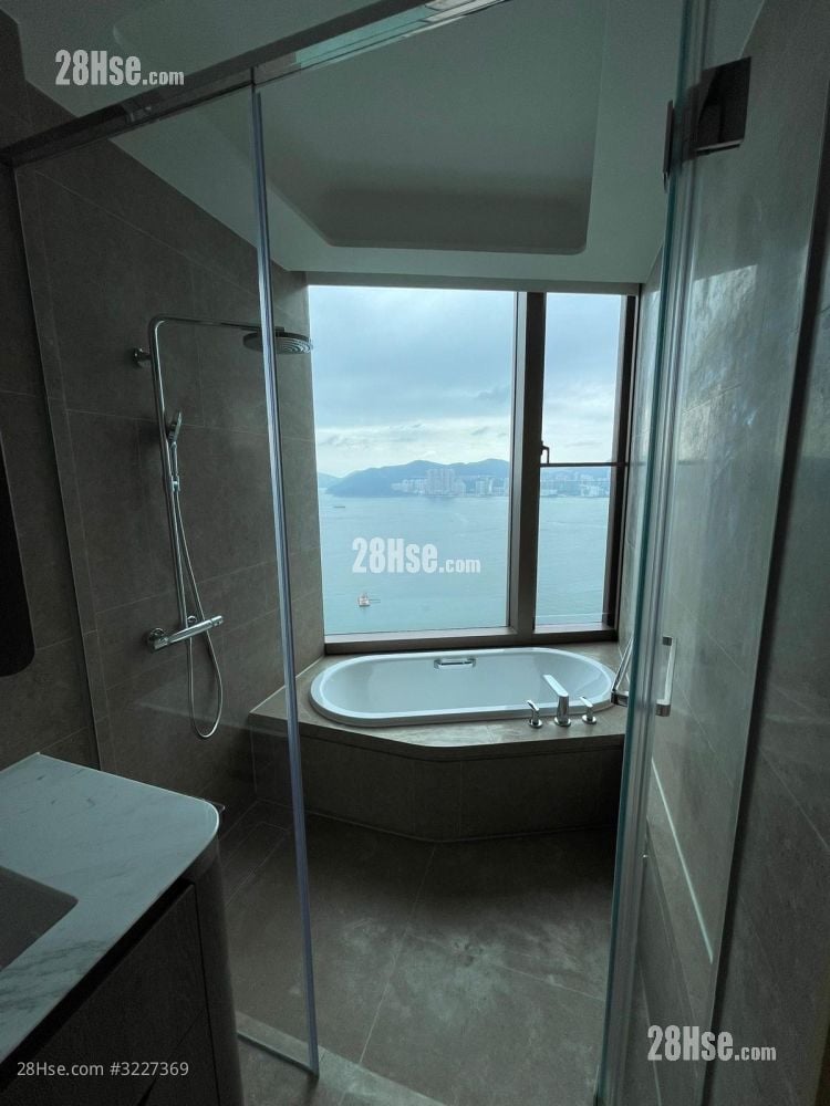 LP10 售盘 4 房 , 2 浴室 1,200 平方尺