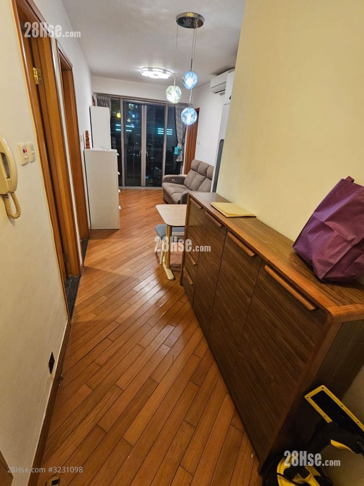 君傲湾 租盘 2 房 , 1 浴室 470 平方尺