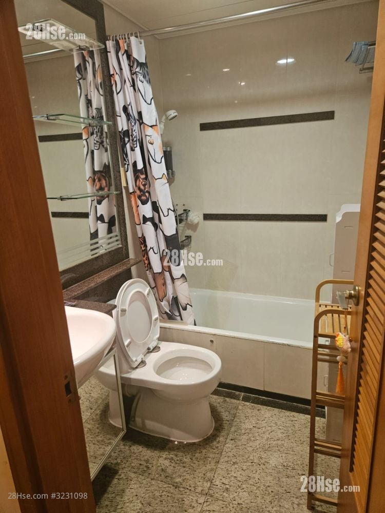 君傲湾 租盘 2 房 , 1 浴室 470 平方尺