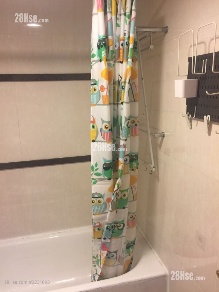 君傲湾 租盘 2 房 , 1 浴室 470 平方尺