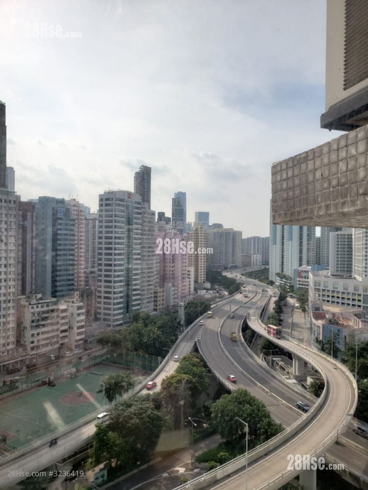 Hoi Fung Centre Sell 3 Bedrooms , 1 Bathroom 501 ft²