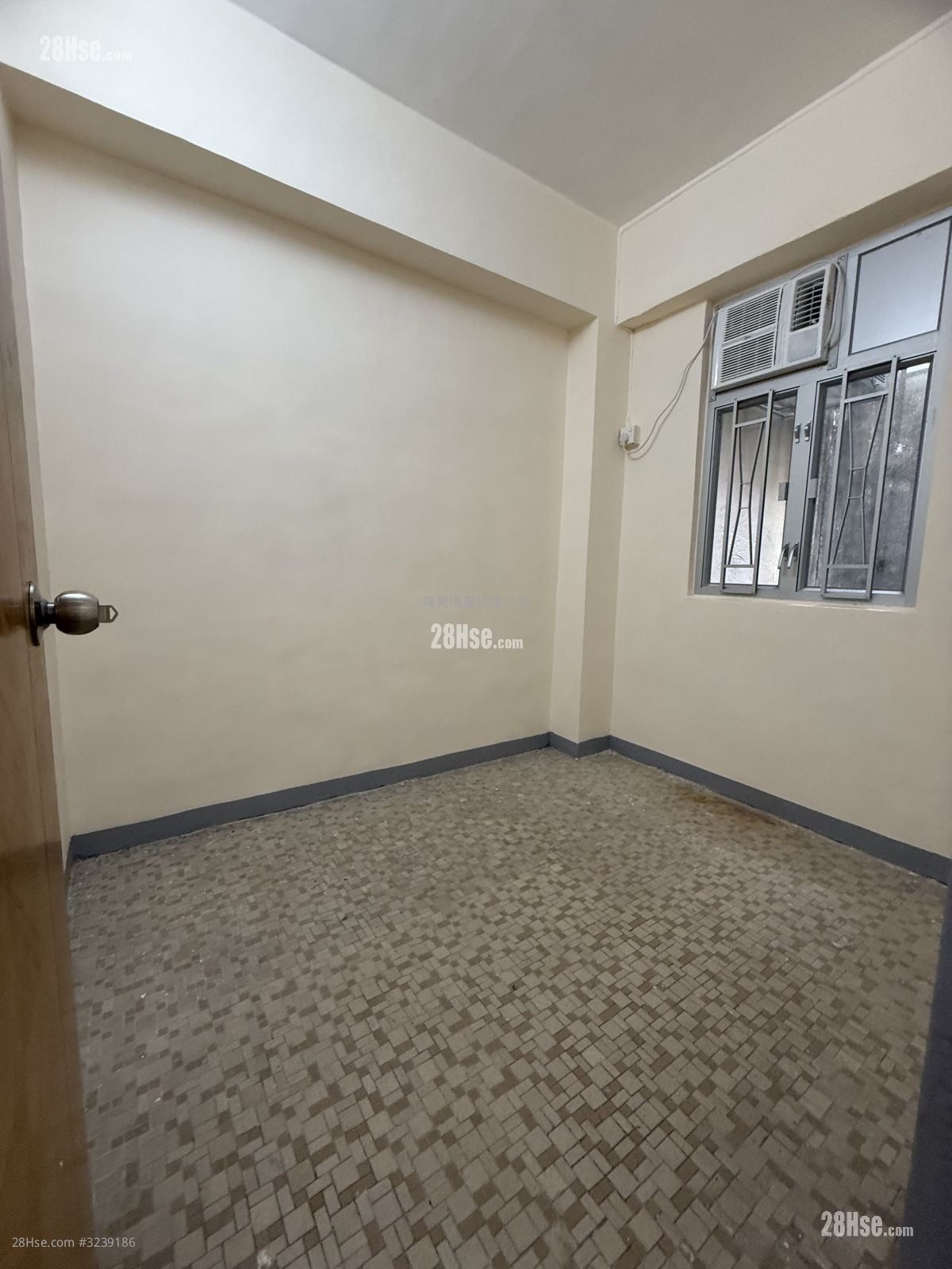 371 Ki Lung Street Rental 3 Bedrooms , 1 Bathroom 392 ft²