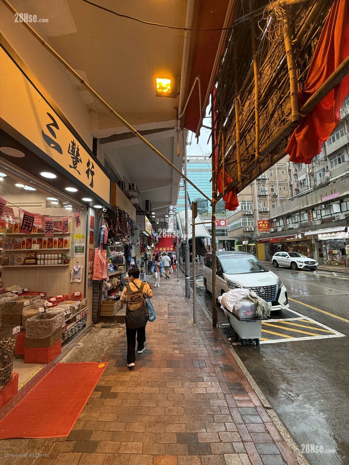 371 Ki Lung Street Rental 3 Bedrooms , 1 Bathroom 392 ft²