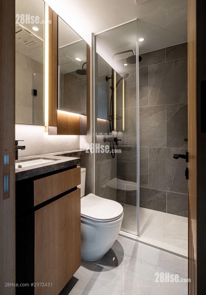 Uptify Sell 1 Bedroom , 1 Bathroom 281 ft²