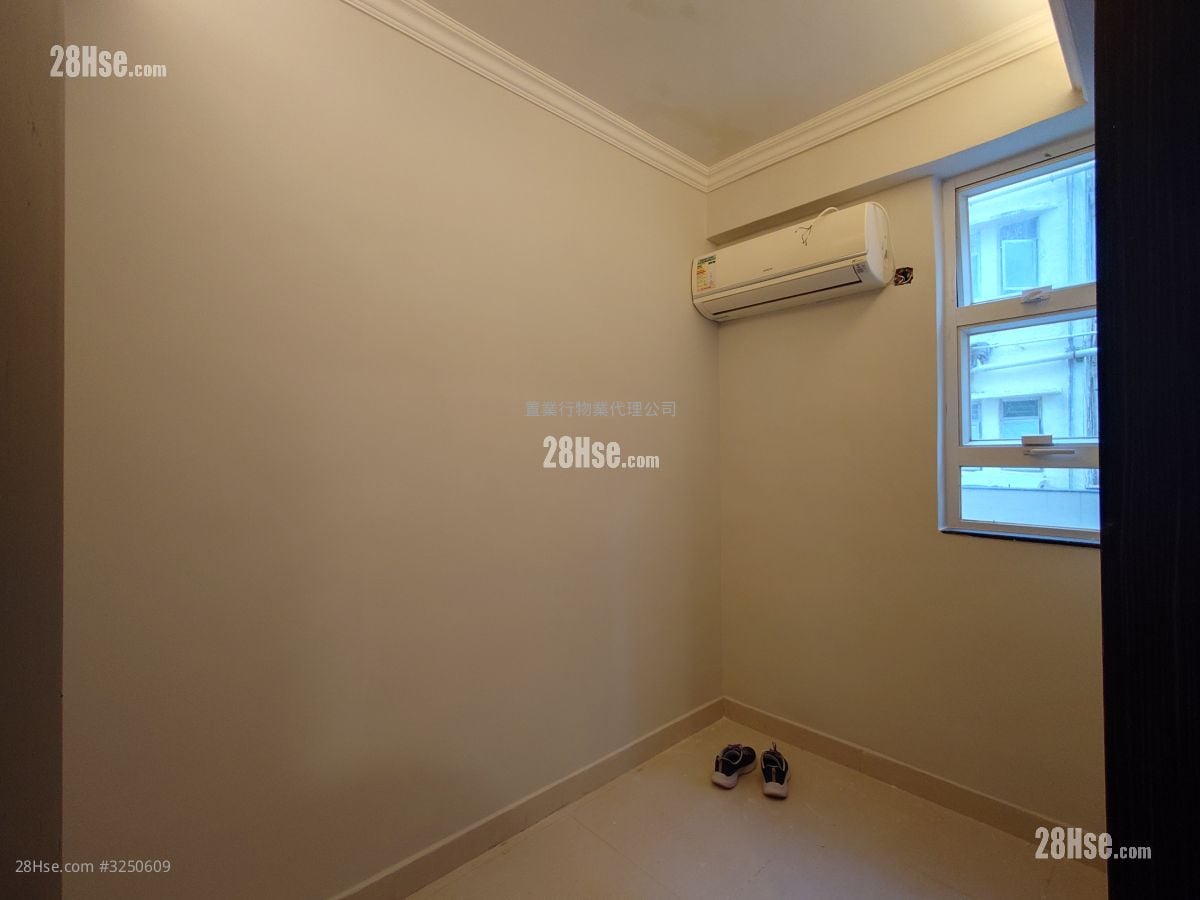 Apartment Rental 2 Bedrooms , 1 Bathroom 440 ft²