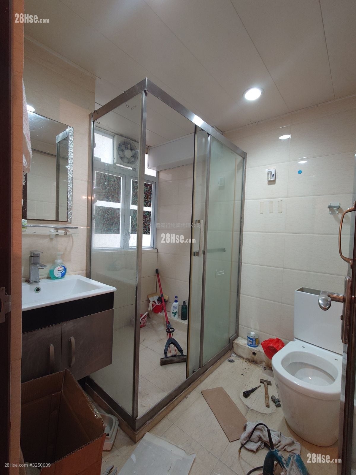 Apartment Rental 2 Bedrooms , 1 Bathroom 440 ft²