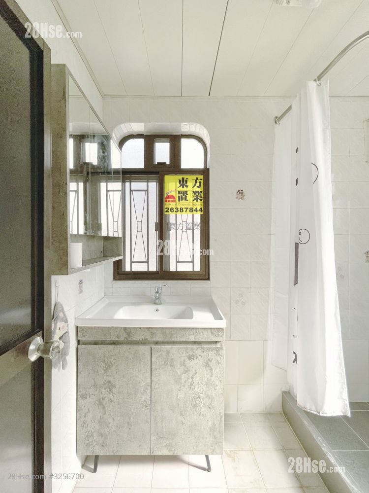 村屋 租盤 3 房 , 2 浴室 500 平方呎 村屋 租盤 3 房 , 2 浴室 500 平方呎