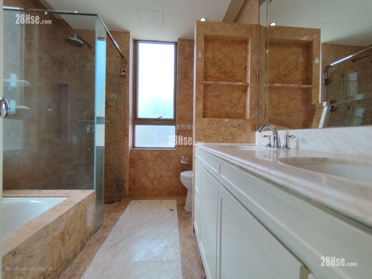 鸿图台 租盘 4 房 , 3 浴室 2,003 平方尺