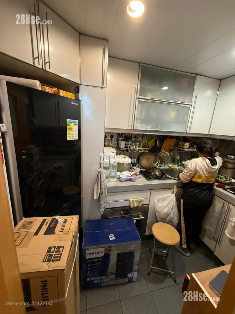 Sceneway Garden Sell 3 Bedrooms , 2 Bathrooms 720 ft²