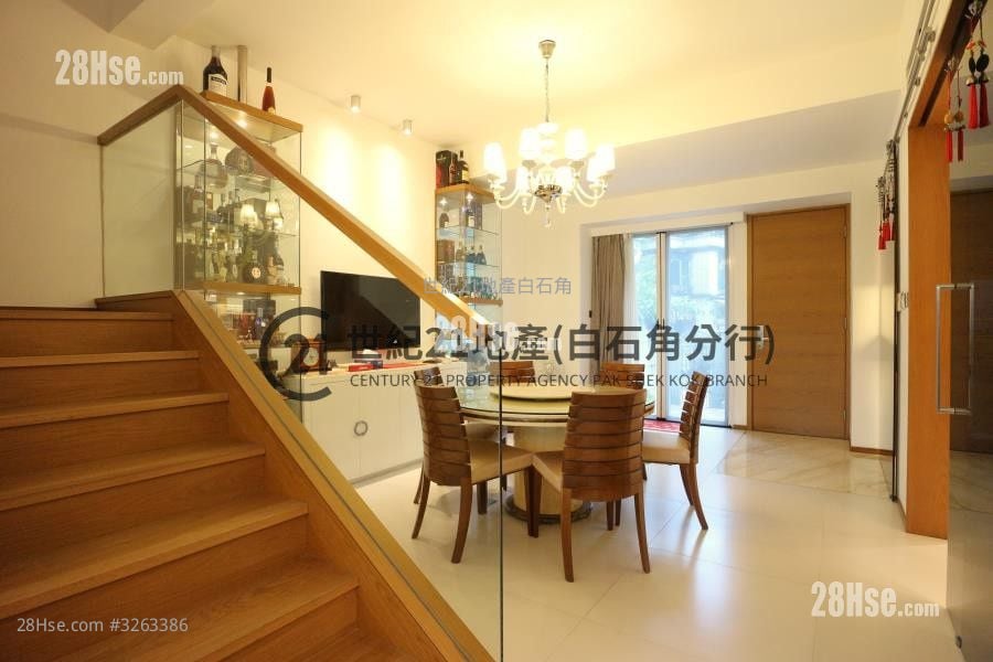 Casa Marina Sell 2,012 ft²