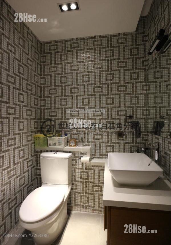 Casa Marina Sell 2,012 ft²