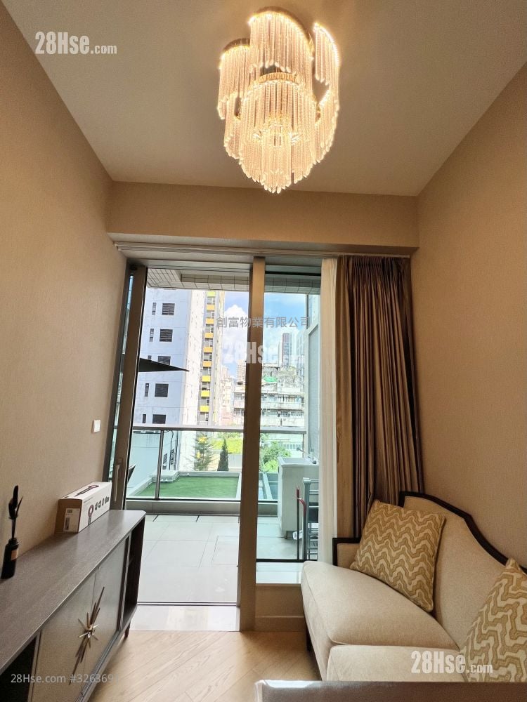 One Soho Rental 284 ft²