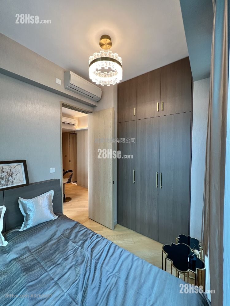 One Soho Rental 284 ft²